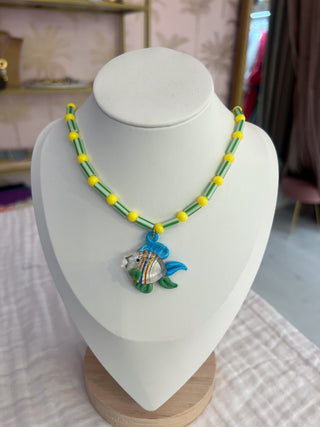 Collar pez colores