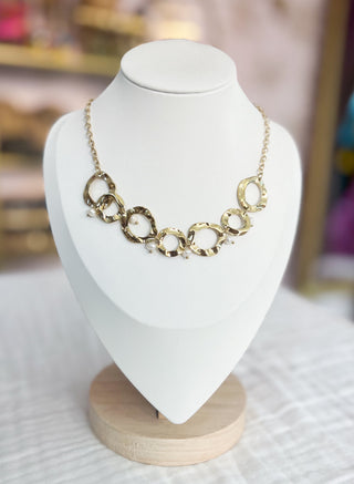 Cadena círculos y perlas