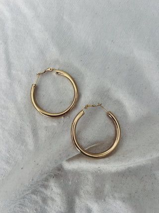 Pendientes aro Must básico grande dorado