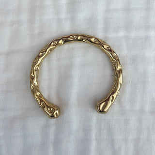 Pulsera rocosa