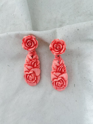 Pendientes lágrimas talladas
