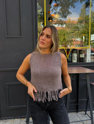Mole-colored vest