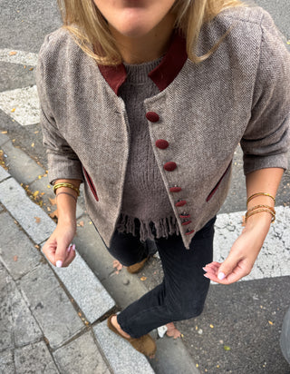 Mole-colored vest
