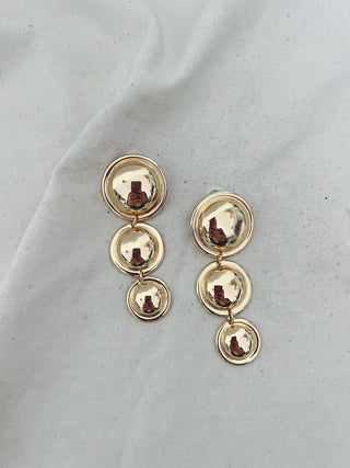 Pendienres Triple botón oro