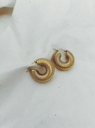 Pendientes caracola maxi oro