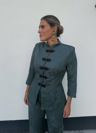 Traje Osaka