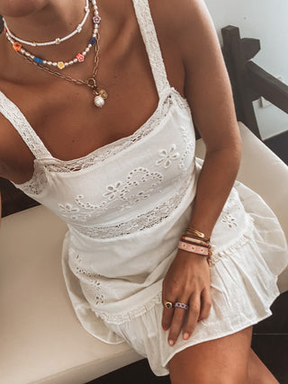 Collar perlas y margaritas