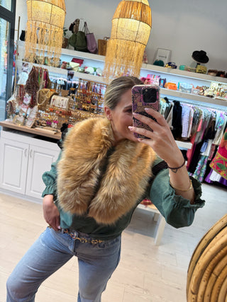 Cuello de pelo pinza camel