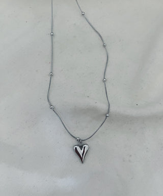 Cadena corazón bolitas plata