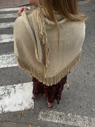 Poncho hilo dorado