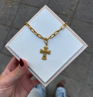 Cadena cruz monje