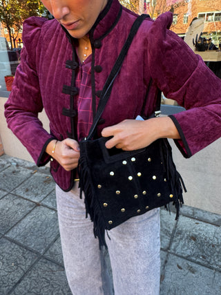 Bolso flecos tachuelas