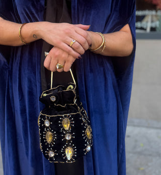 Bolso saquito gemas negro