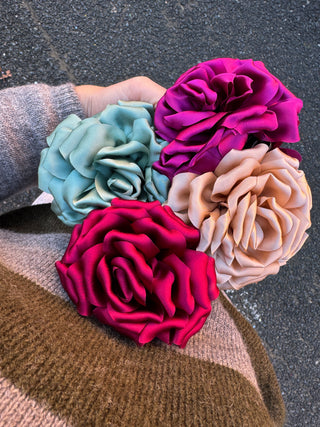 Flor pinza pelo